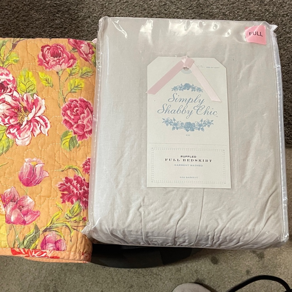 Simply Shabby Chic Ruffled Bed Skirt -Full size BNIP Grey color